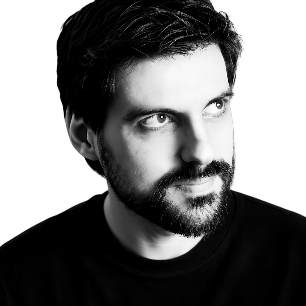 Portrait of Nontas Ravazoulas, senior WordPress developer at Cubeweb